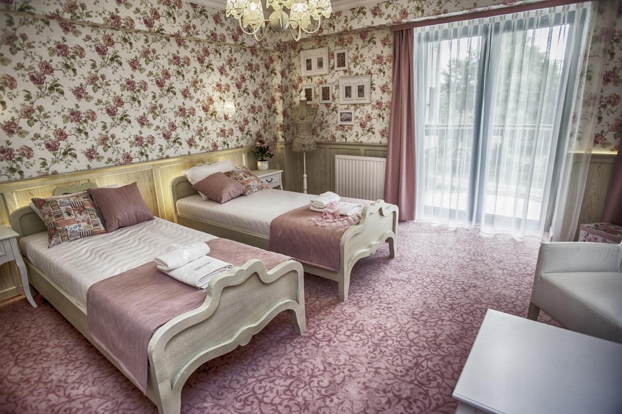 Lawendowy Zdroj Medycyna I Spa بوسكوزدروي المظهر الخارجي الصورة